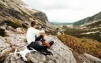 最美紐約球迷 安東尼小斯助霉霉完成扣籃夢